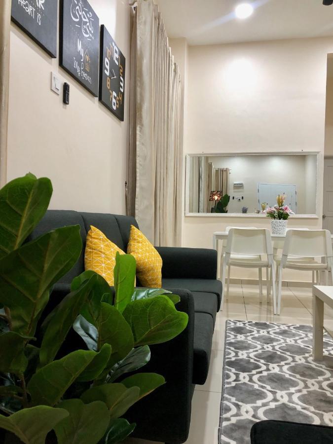 Rumahku Homestay, Taman Jasin Perdana Exteriör bild