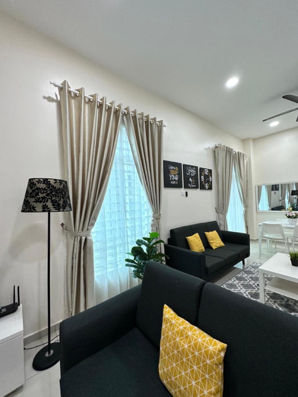 Rumahku Homestay, Taman Jasin Perdana Exteriör bild