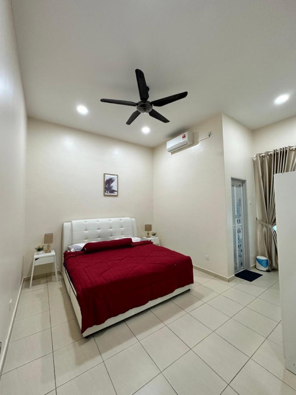 Rumahku Homestay, Taman Jasin Perdana Exteriör bild