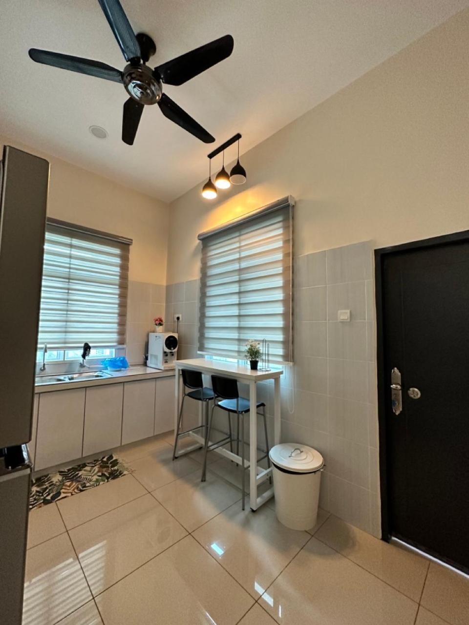 Rumahku Homestay, Taman Jasin Perdana Exteriör bild