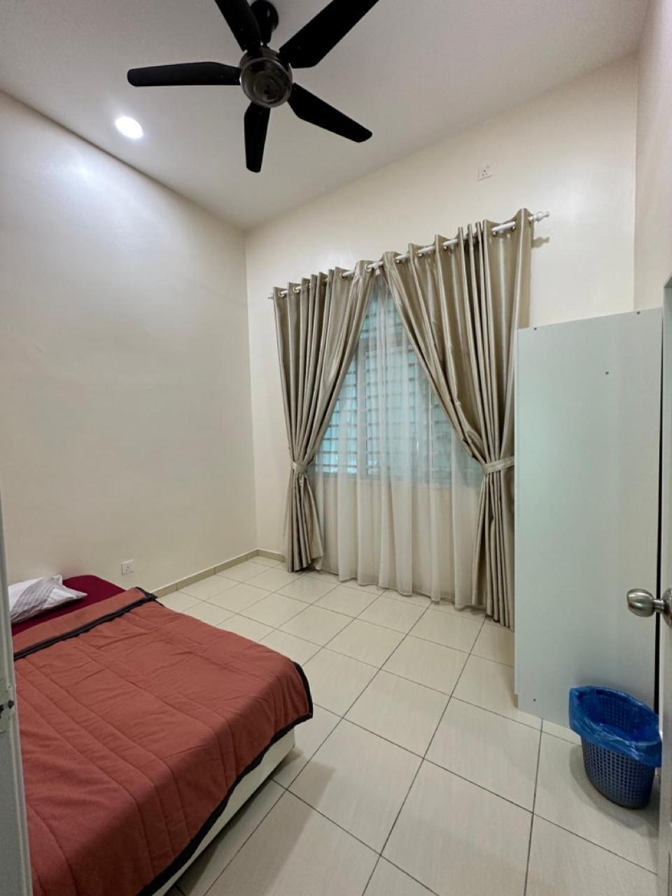 Rumahku Homestay, Taman Jasin Perdana Exteriör bild