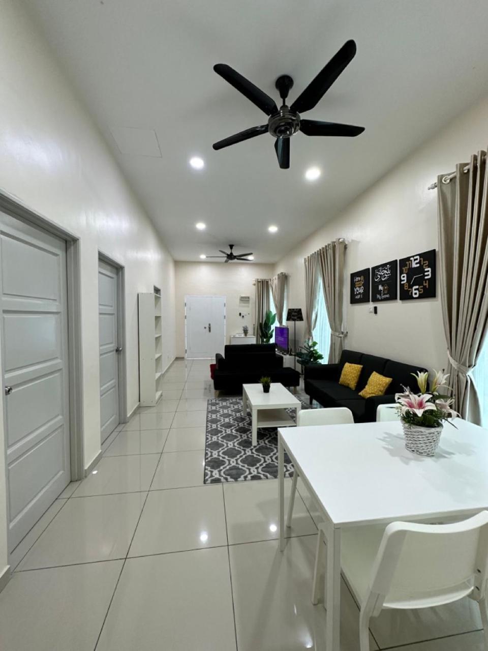 Rumahku Homestay, Taman Jasin Perdana Exteriör bild